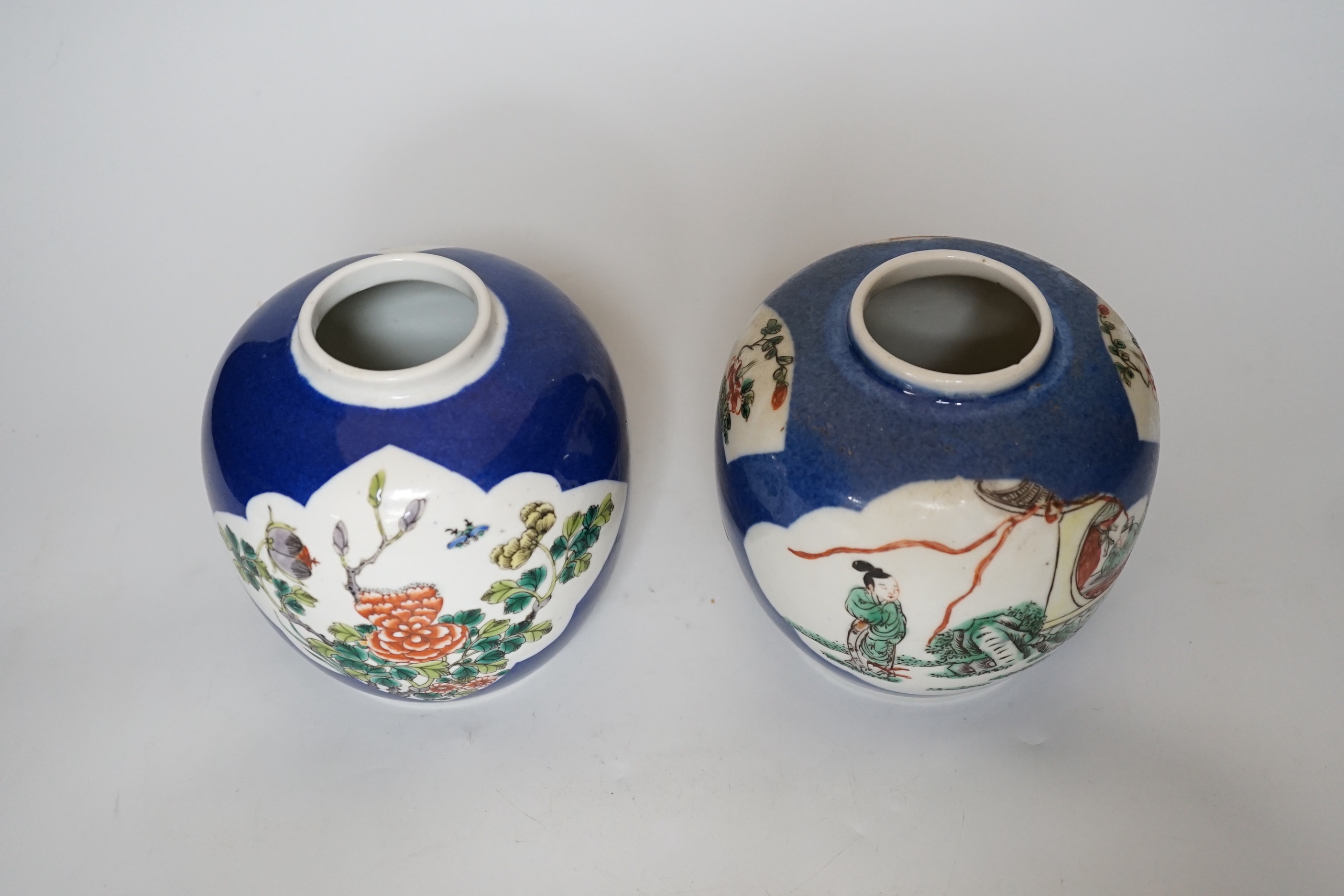 Two Chinese famille verte powder blue jars, early 20th century, 13cm high